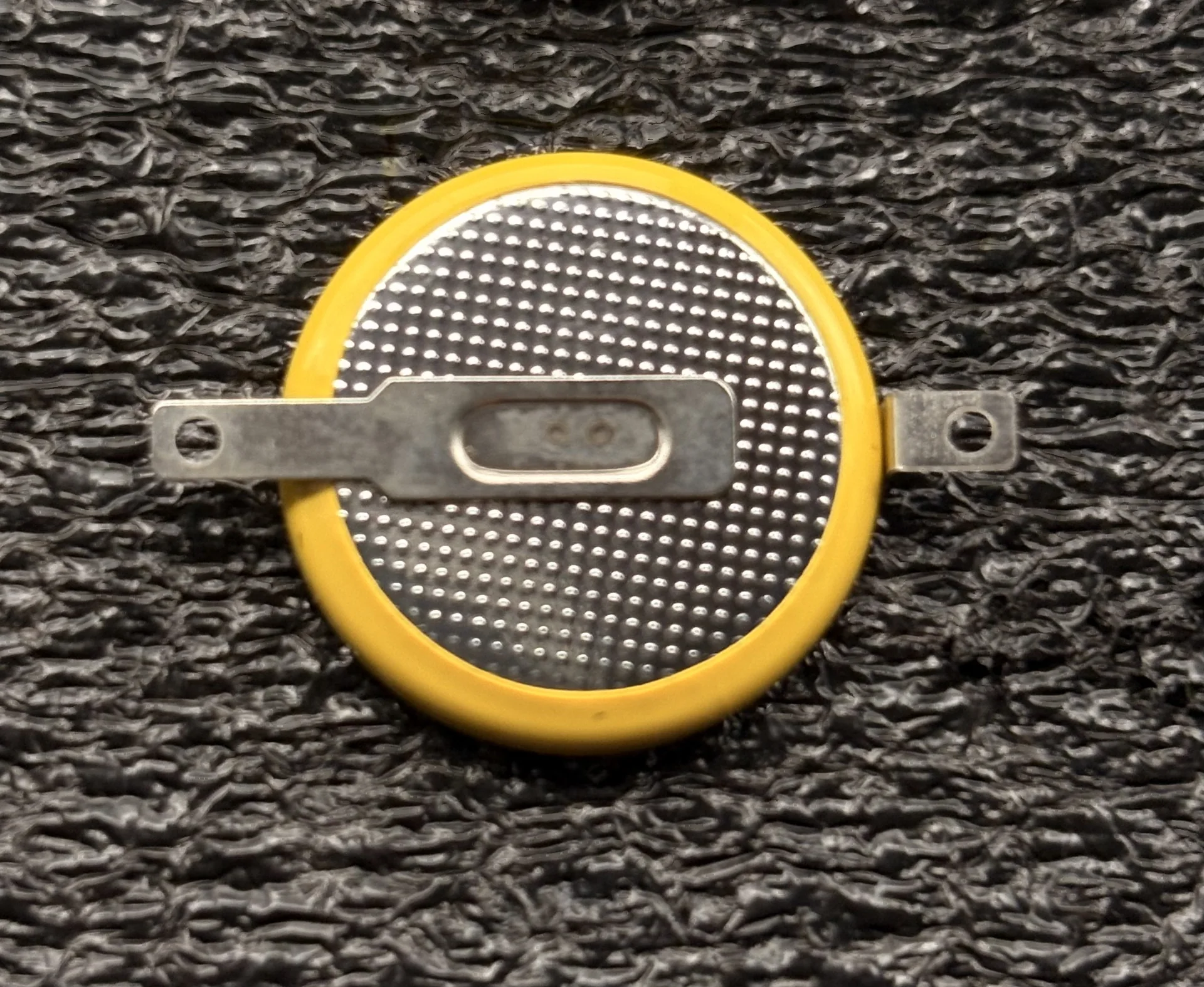 CR coin cells with pin and tab terminations